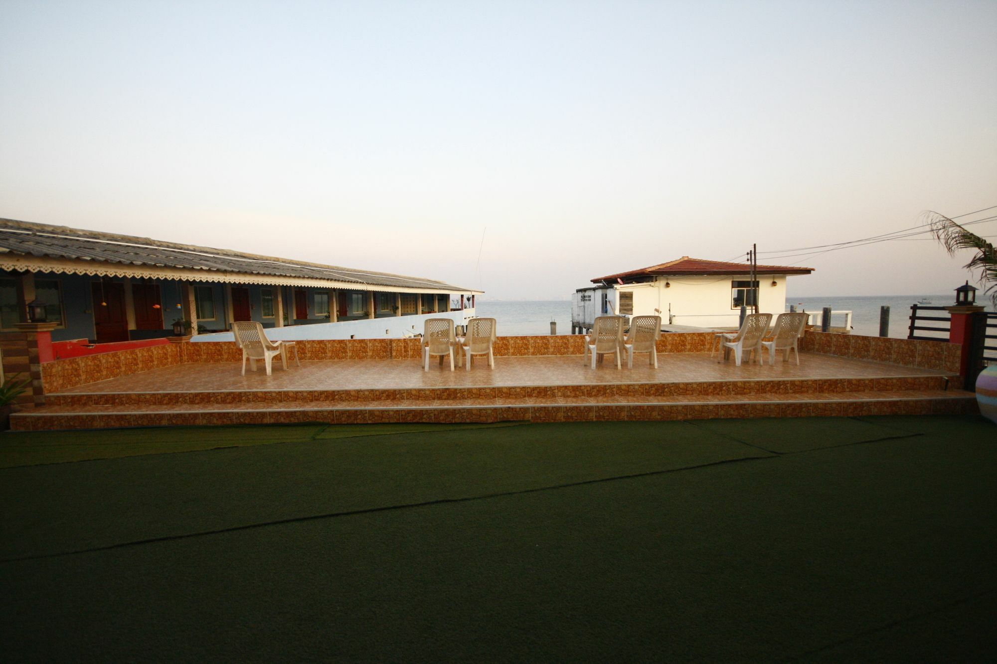 Koh Larn Sea Side Resort Zewnętrze zdjęcie